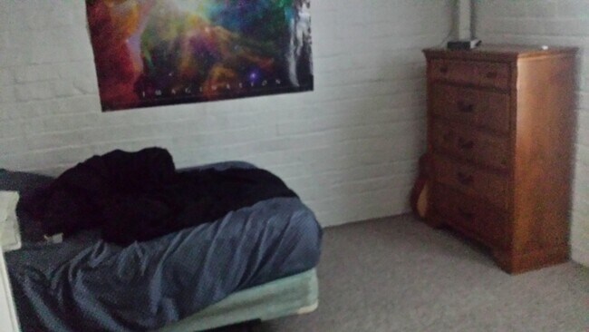 Building Photo - 420-4 W Stadium