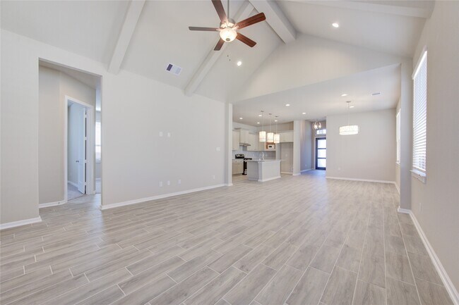 Building Photo - 4203 Maple Glen Dr