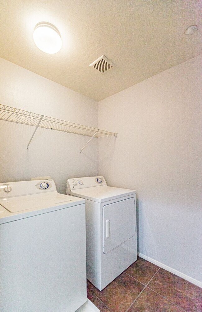 Building Photo - 2 Story Home in a gated community