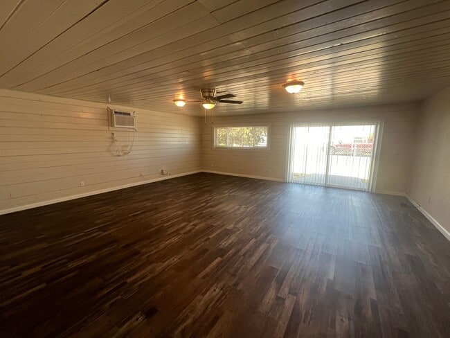 Primary Photo - Beautiful home. Apply today!