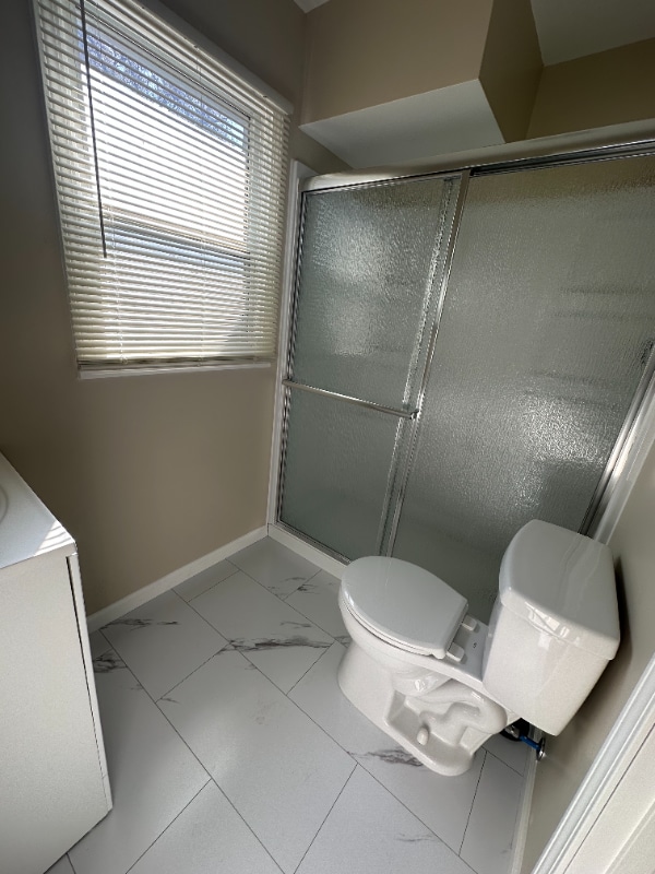 Building Photo - 921 Main St