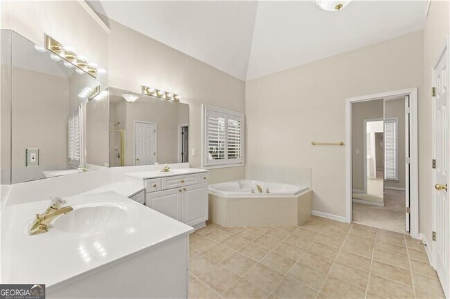 Building Photo - 4610 Planters Hill Dr