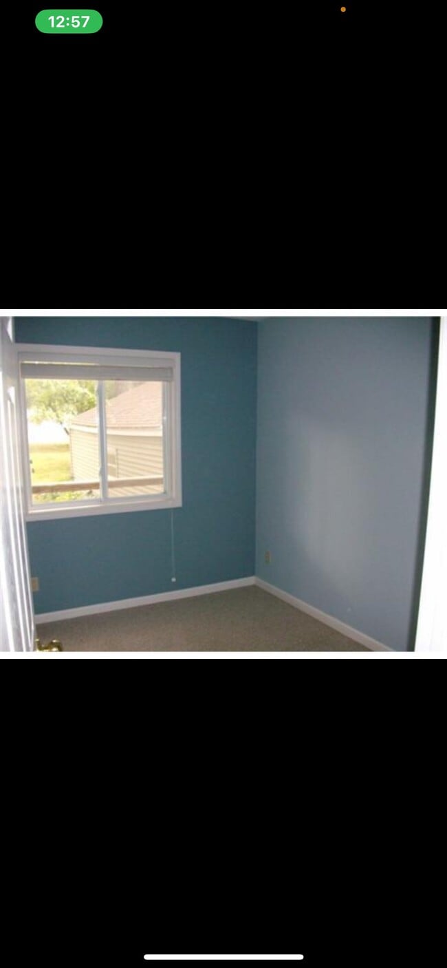 Building Photo - 125 E Rouse St