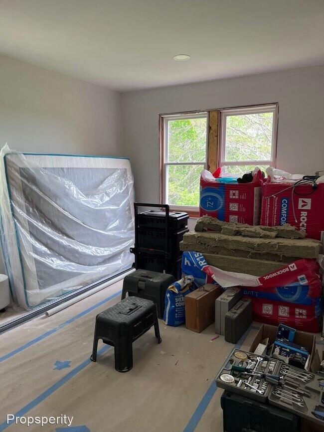 Building Photo - 2 br, 1 bath House - 843 Bar Harbor Road