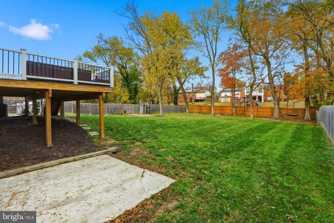 Building Photo - 6906 Berkshire Dr