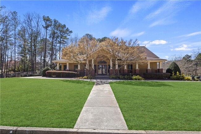 Building Photo - 5685 Lake Manor Trce