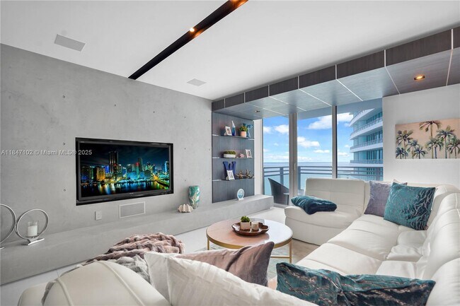 Building Photo - 3535 S Ocean Dr