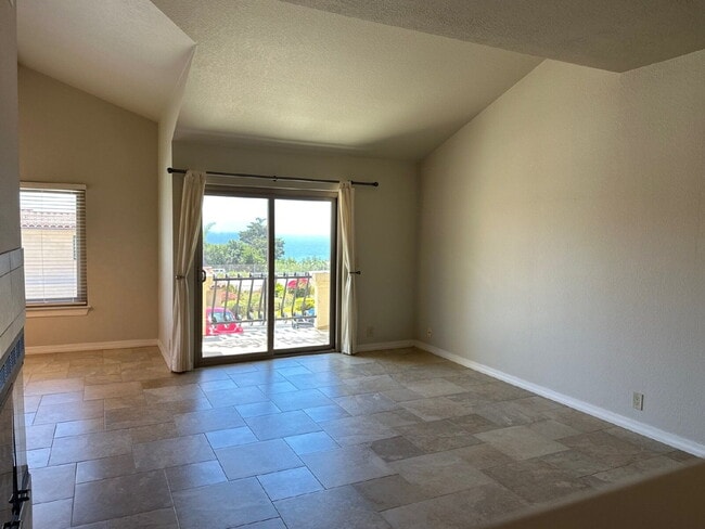 Building Photo - Pismo Beach Ocean View Condo