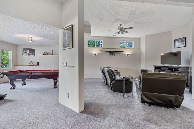 Building Photo - Stunning Home and Three Bay Shop Along Spo...