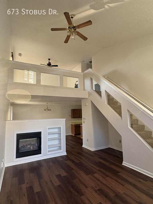 Building Photo - 673 Stobus Dr