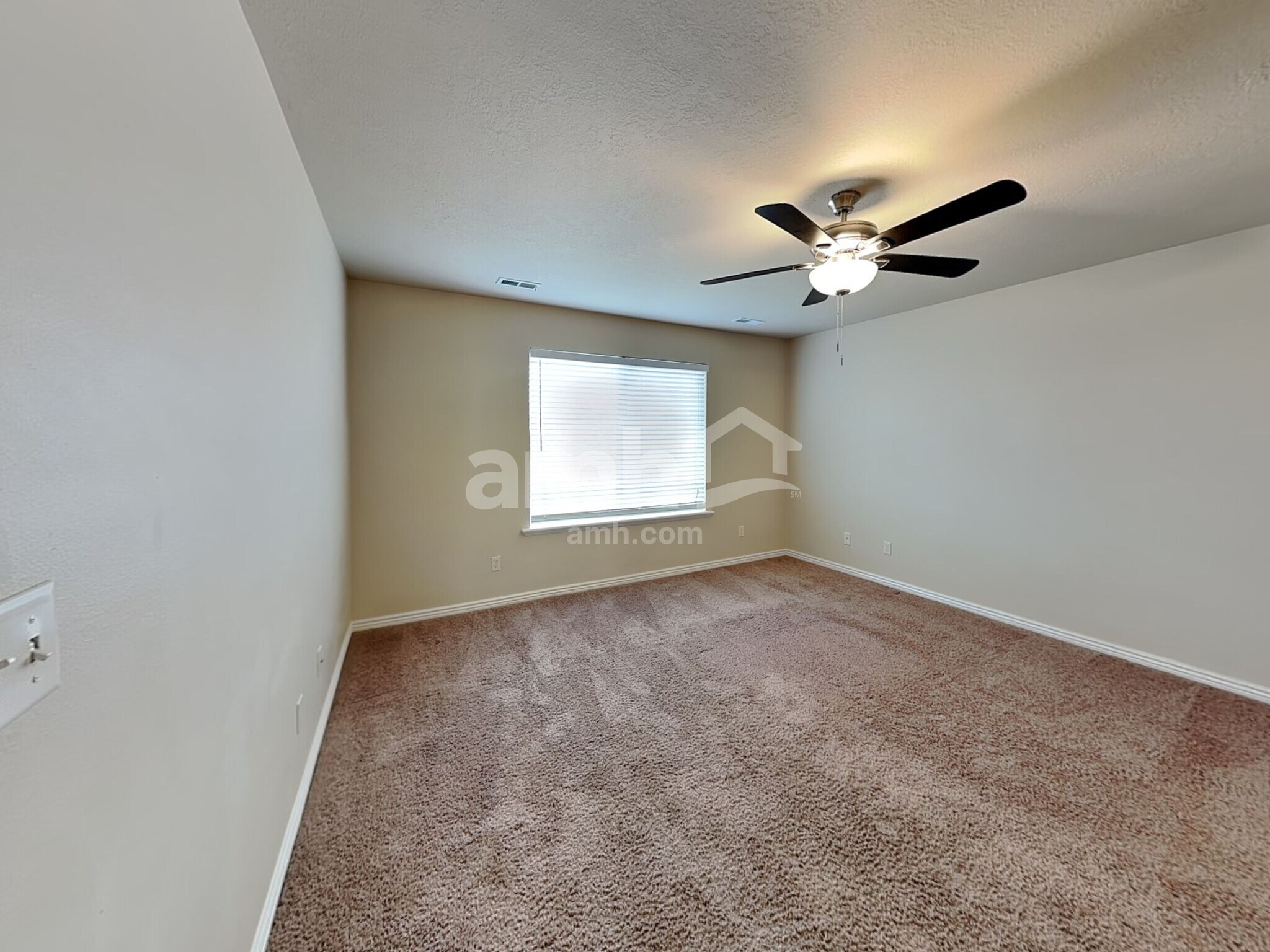 Building Photo - 3501 Bay Ct