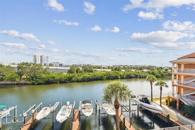 Building Photo - 5000 Culbreath Key Way