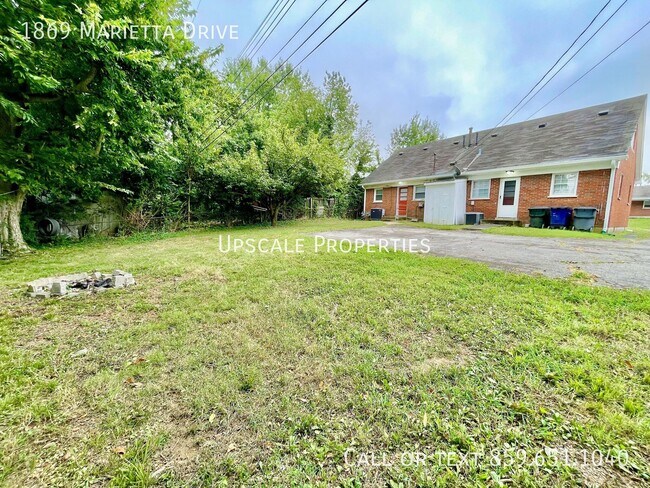 Building Photo - 1869 Marietta Dr