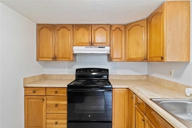 Building Photo - 2216 Flamingo Blvd