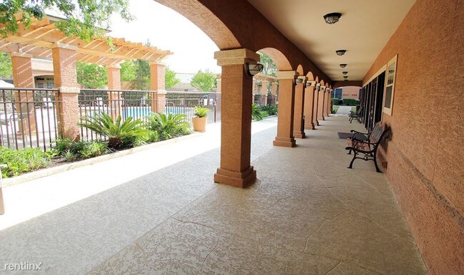 Building Photo - 5501 S MoPac Expy