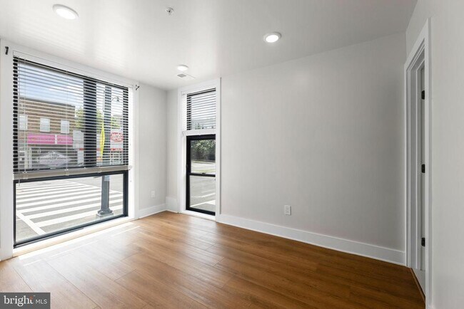 Building Photo - 1100 Bladensburg Rd NE