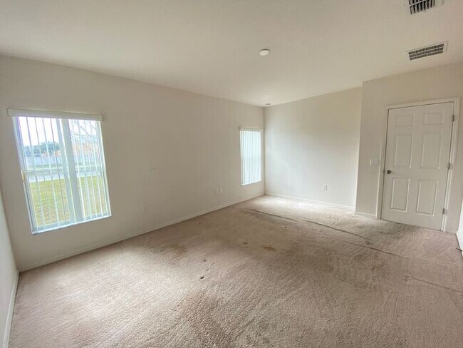 Building Photo - Bella Pointe-Yacht Club Drive Kissimmee, F...