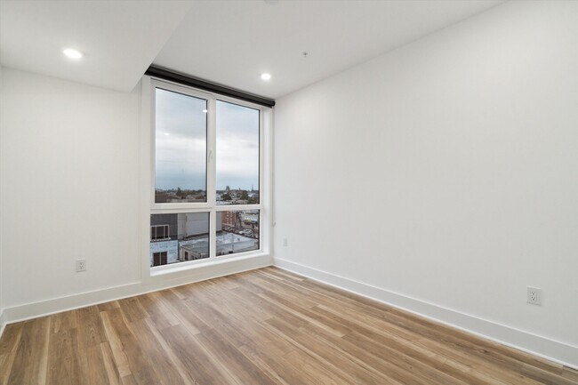 Building Photo - 2636 E York St