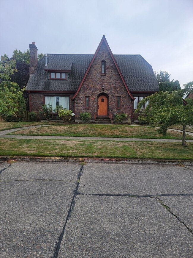 Primary Photo - Gorgeous Tudor in Tacoma's North Slope Area