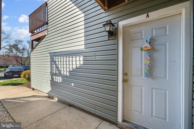 Building Photo - 8630 Beekman Pl