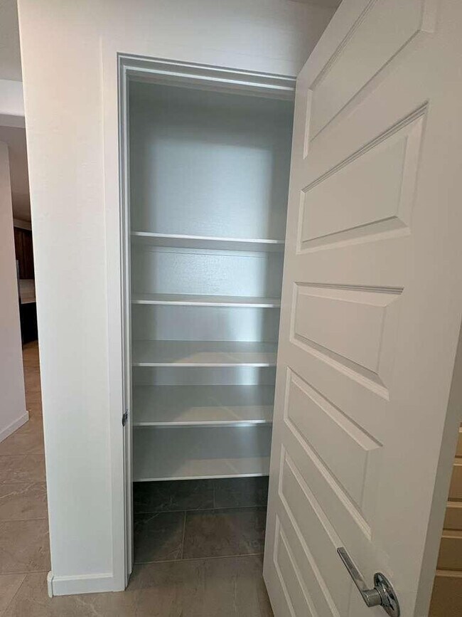 Building Photo - 4738 E Kenneth Ln