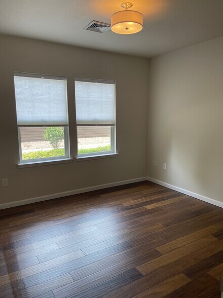 Building Photo - 2503 Owens Ave