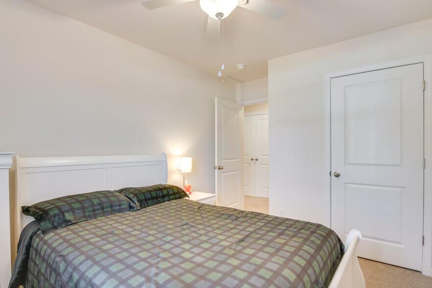 Building Photo - 970 Wolfpack Ct