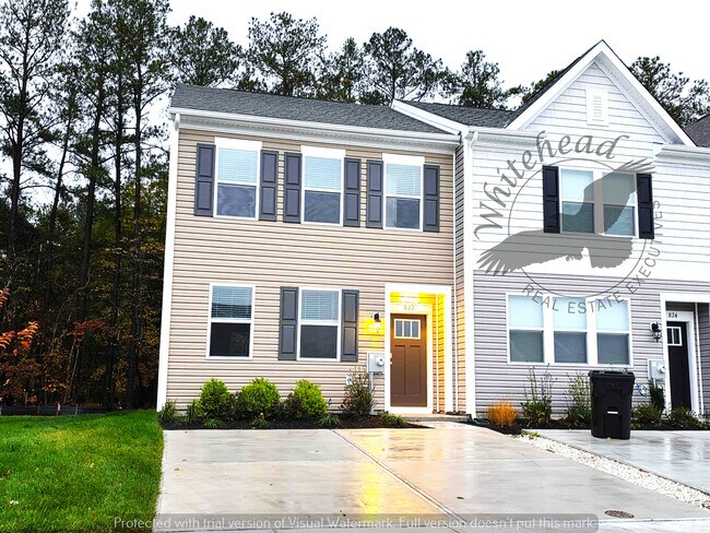 Primary Photo - 822 Mersey Ln