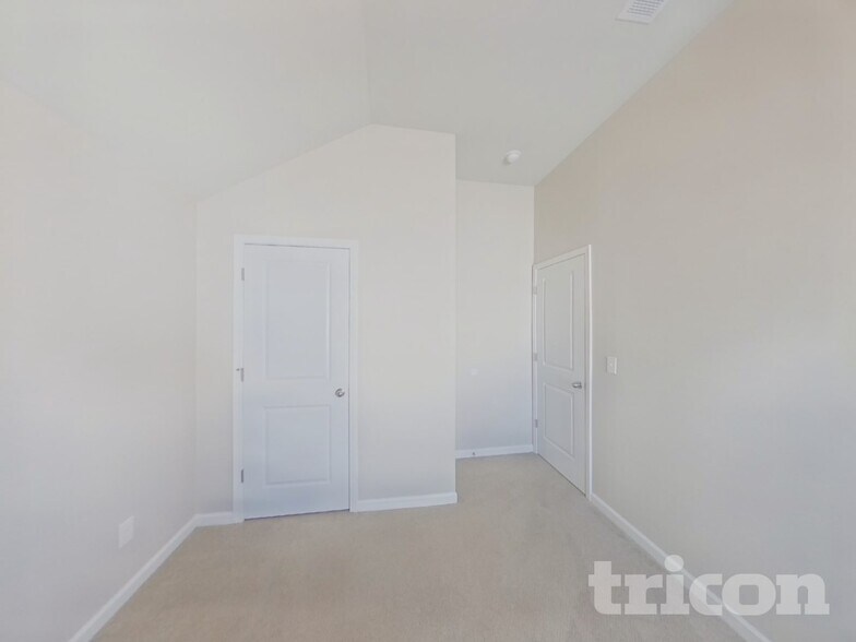 Building Photo - 7218 Sanctuary St