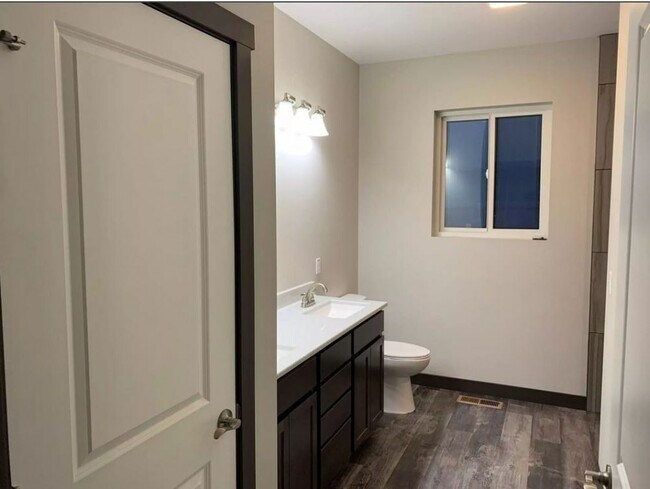 Building Photo - 3031 Hazelnut Ln, Rapid City, SD 57703