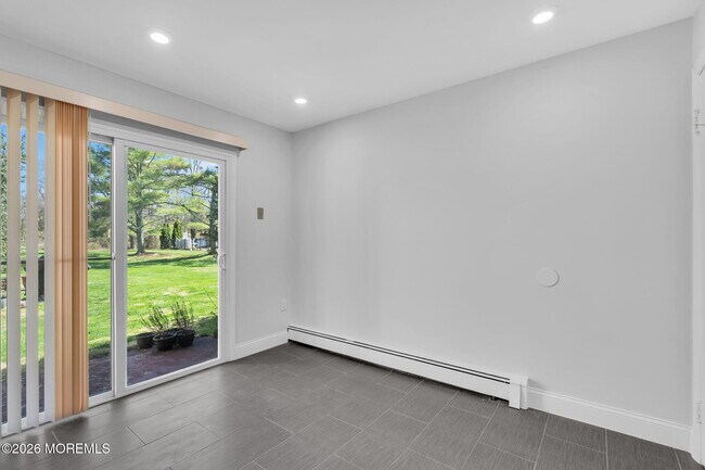 Building Photo - 96 East Ave