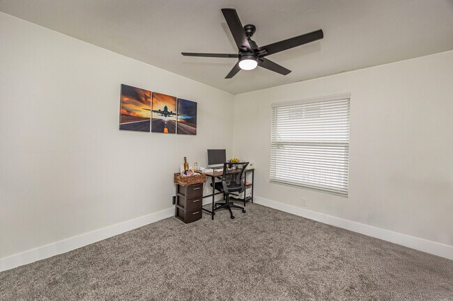 Building Photo - 1518 Lee Ct