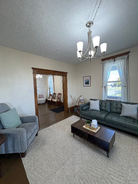 Building Photo - 73 Martin Ave