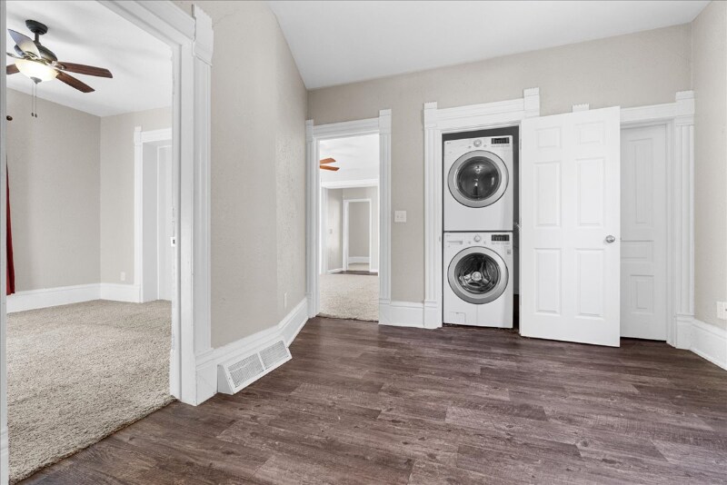 Building Photo - 412 W Genesee St