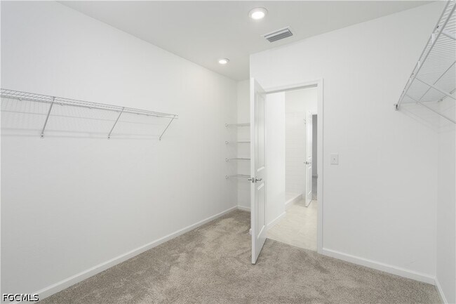 Building Photo - 42380 Cascade Dr