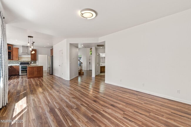 Building Photo - 3095 Fairwood Dr