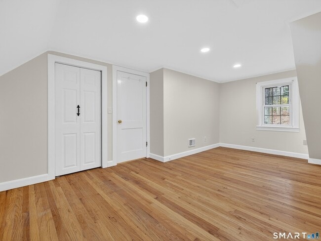 Building Photo - 87 McVeagh Rd