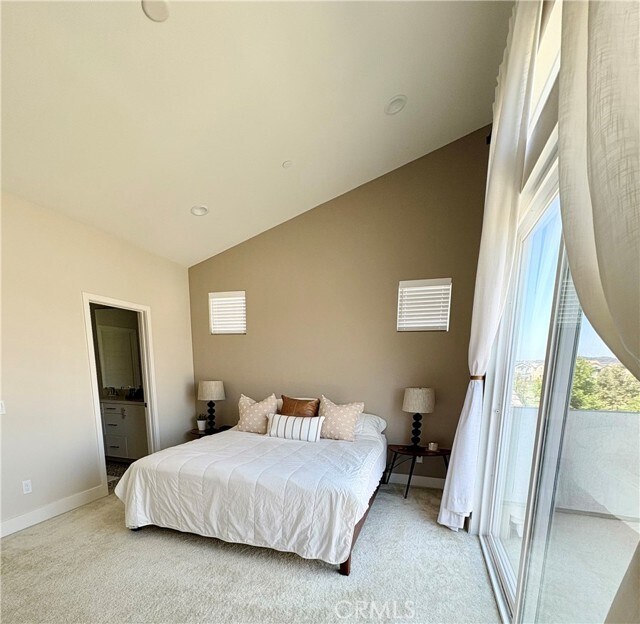 Building Photo - 2241 Horseback Rd