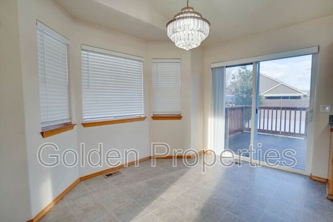 Building Photo - 7488 N Courcelles Pkwy
