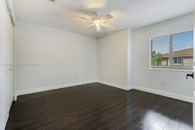 Building Photo - 2727 Treasure Cove Cir