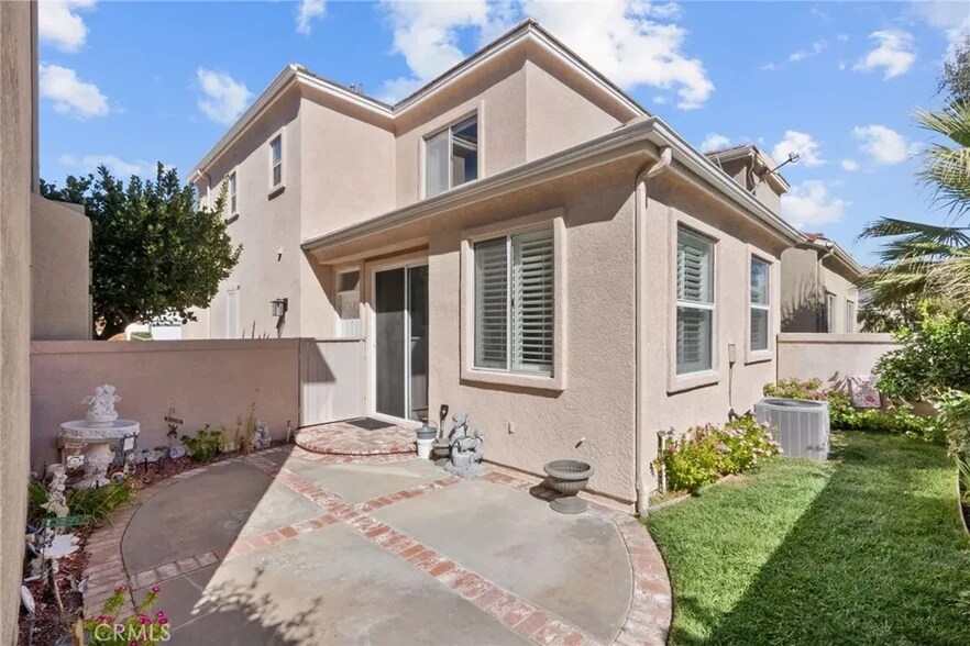 Building Photo - 27905 Crown Court Cir