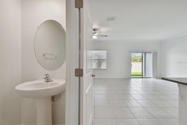 Building Photo - 9653 Ashworth Pl
