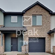 Building Photo - $1725 Beautiful 3 bed 2.5 bath townhome! Ready on 5/20!