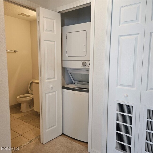 Building Photo - 8546 Bernwood Cove Loop