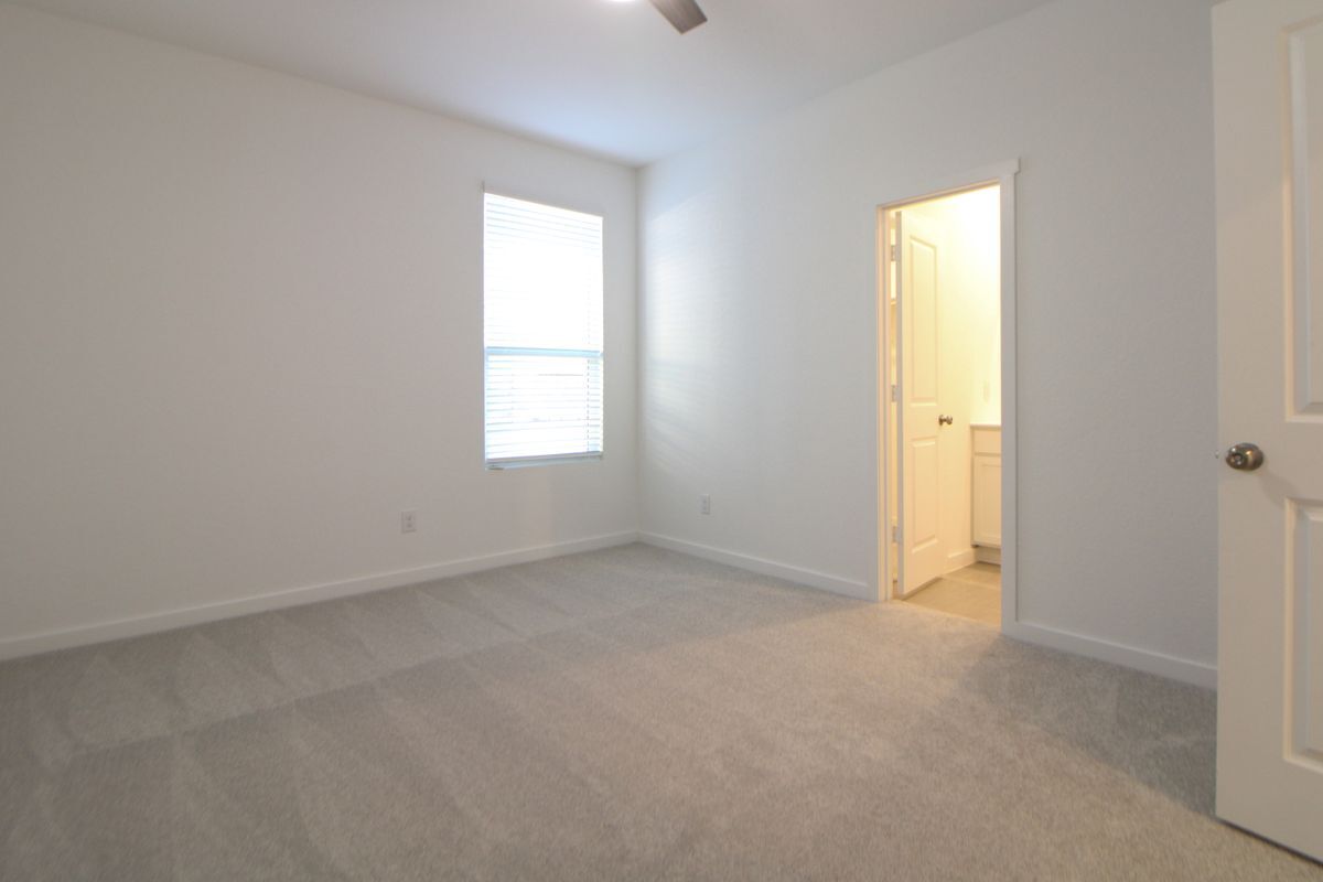 Building Photo - 5128 McKittrick