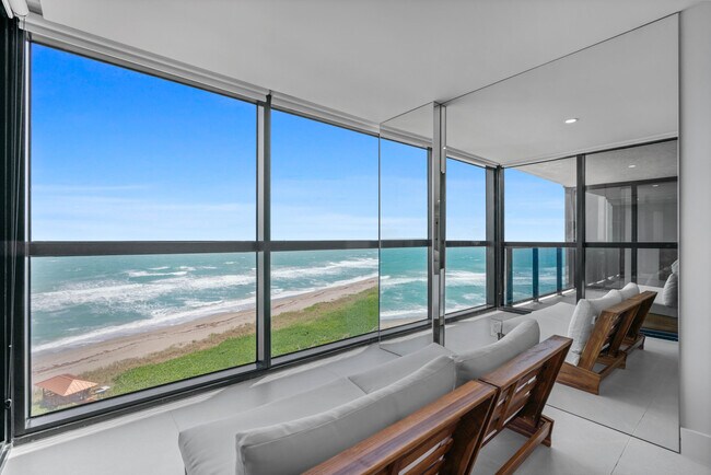 Building Photo - 10410 S Ocean Dr