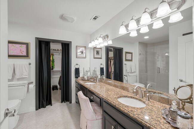 Building Photo - 3100 Camellia Rose Dr