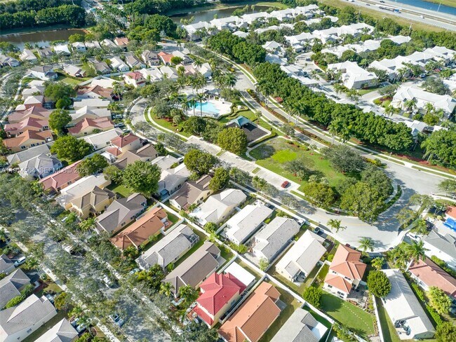 Building Photo - 1592 Salerno Cir