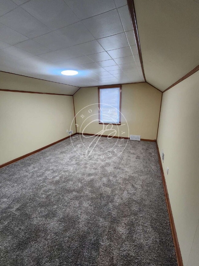 Building Photo - Charming 3-Bed Home with Finished Basement and large dormer!