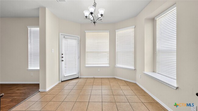 Building Photo - 3403 Cricklewood Drive